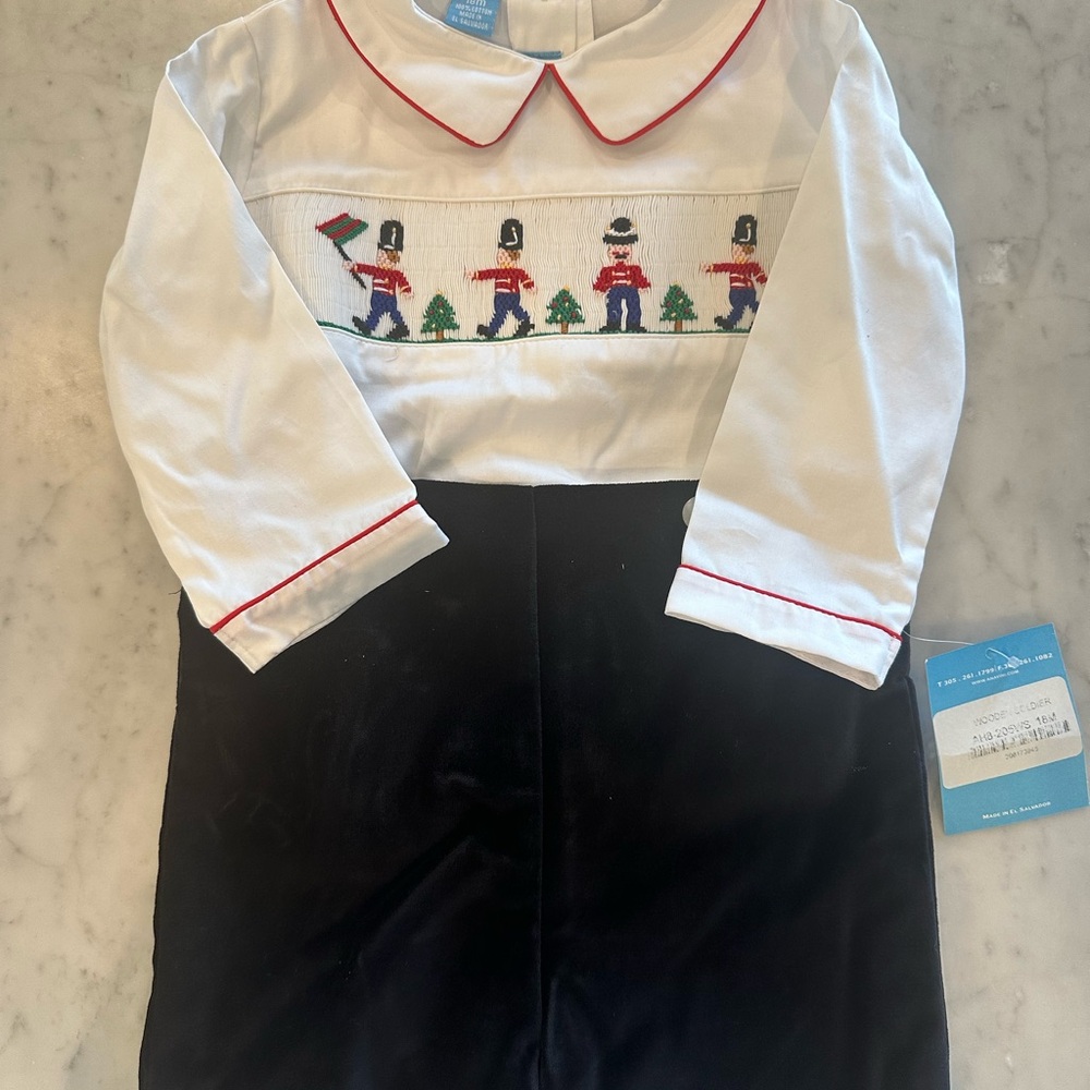 Boys 18 month smocked Christmas outfit brand new NWT